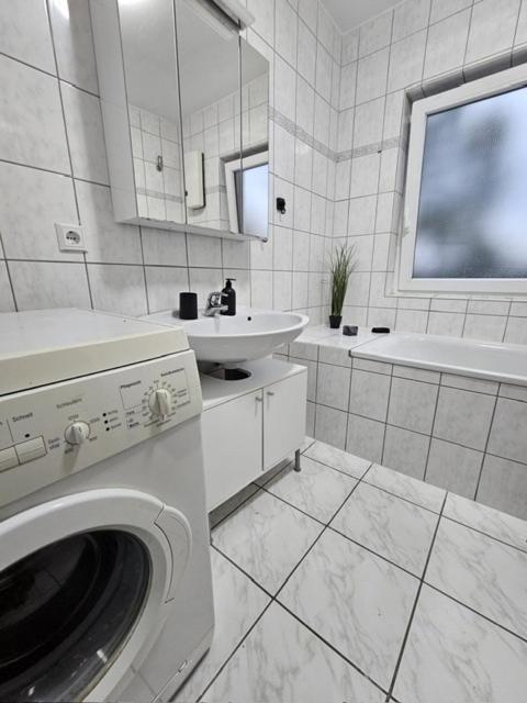 M&L Wohnen 2 Apartment Essen Bagian luar foto