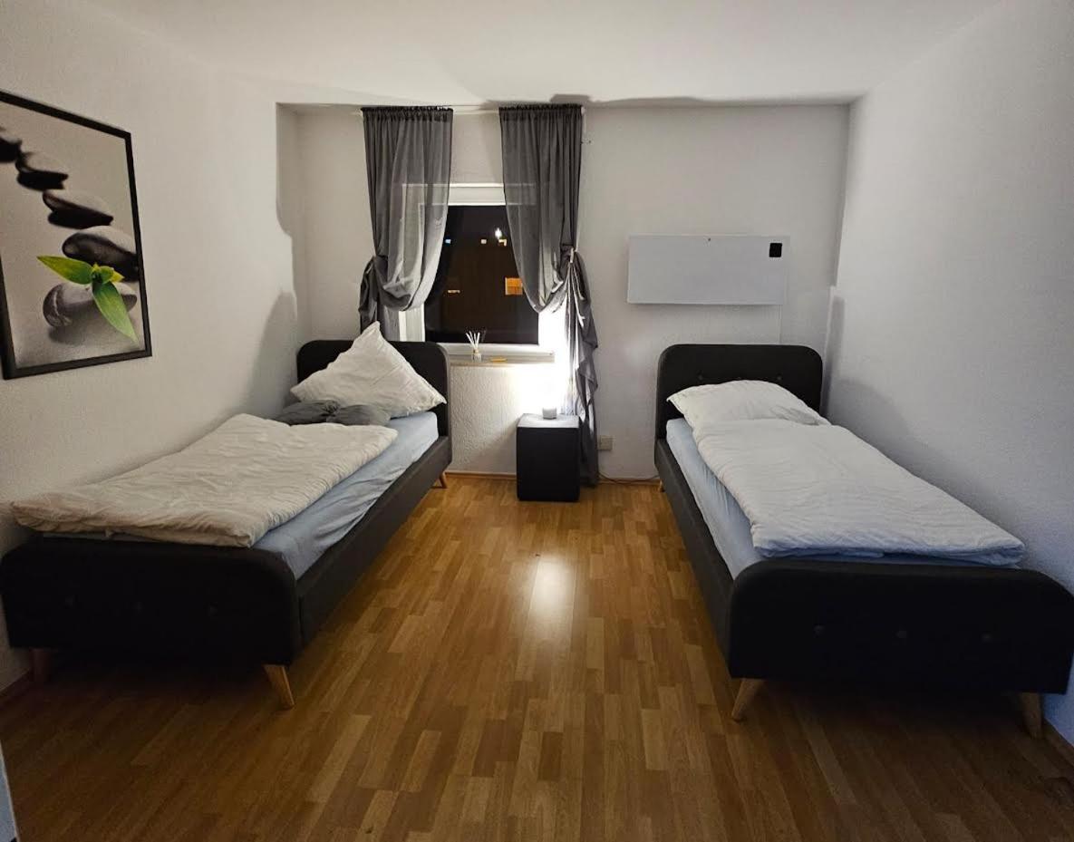 M&L Wohnen 2 Apartment Essen Bagian luar foto